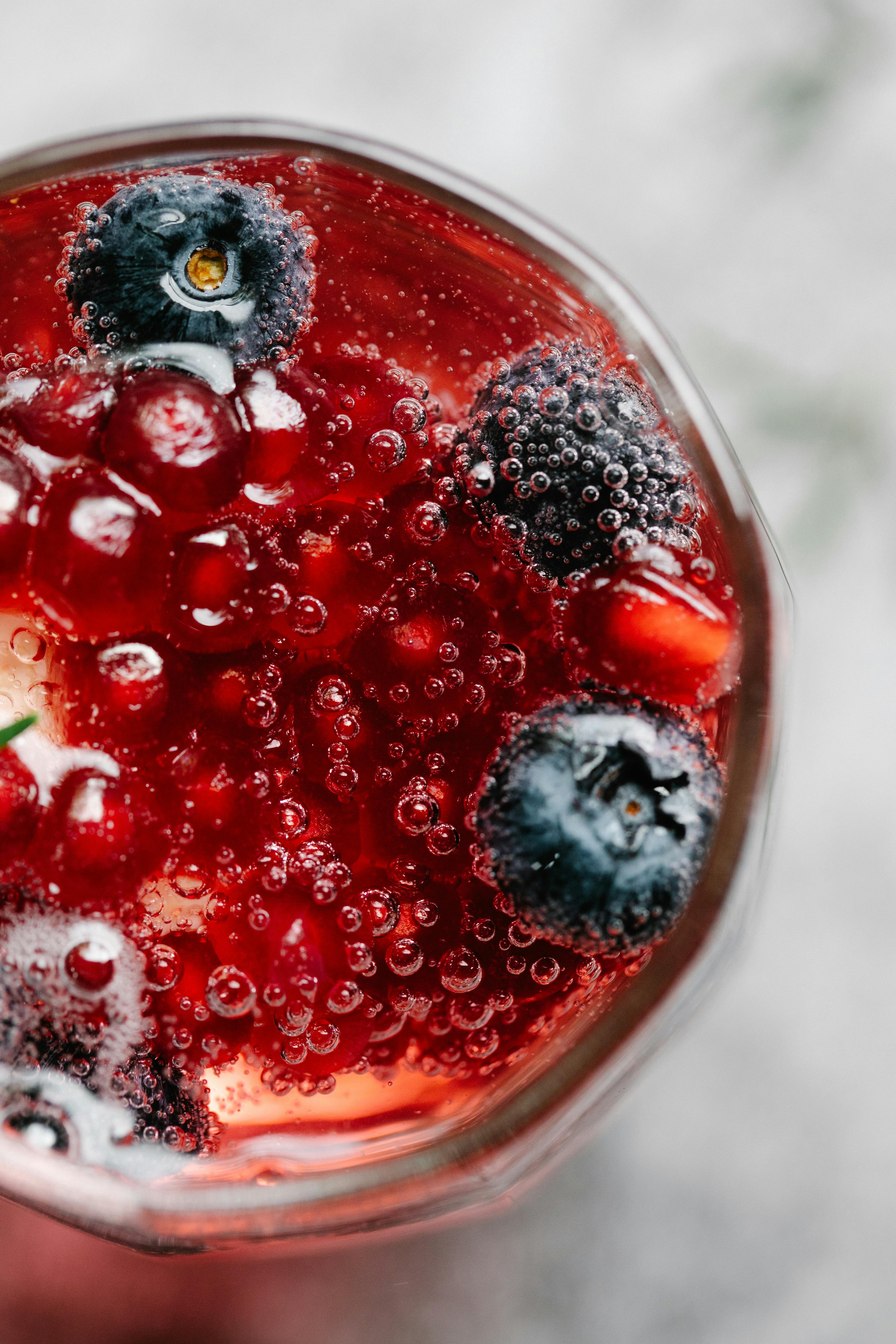 Bubbly and berries. Bubbly Berries by Scentivore. Fragrance oil for soap and candle-making. 