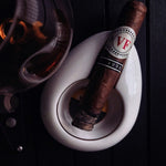 Cigar lounge  classic cigar. Cigar Lounge fragrance oil by Scentivore. 