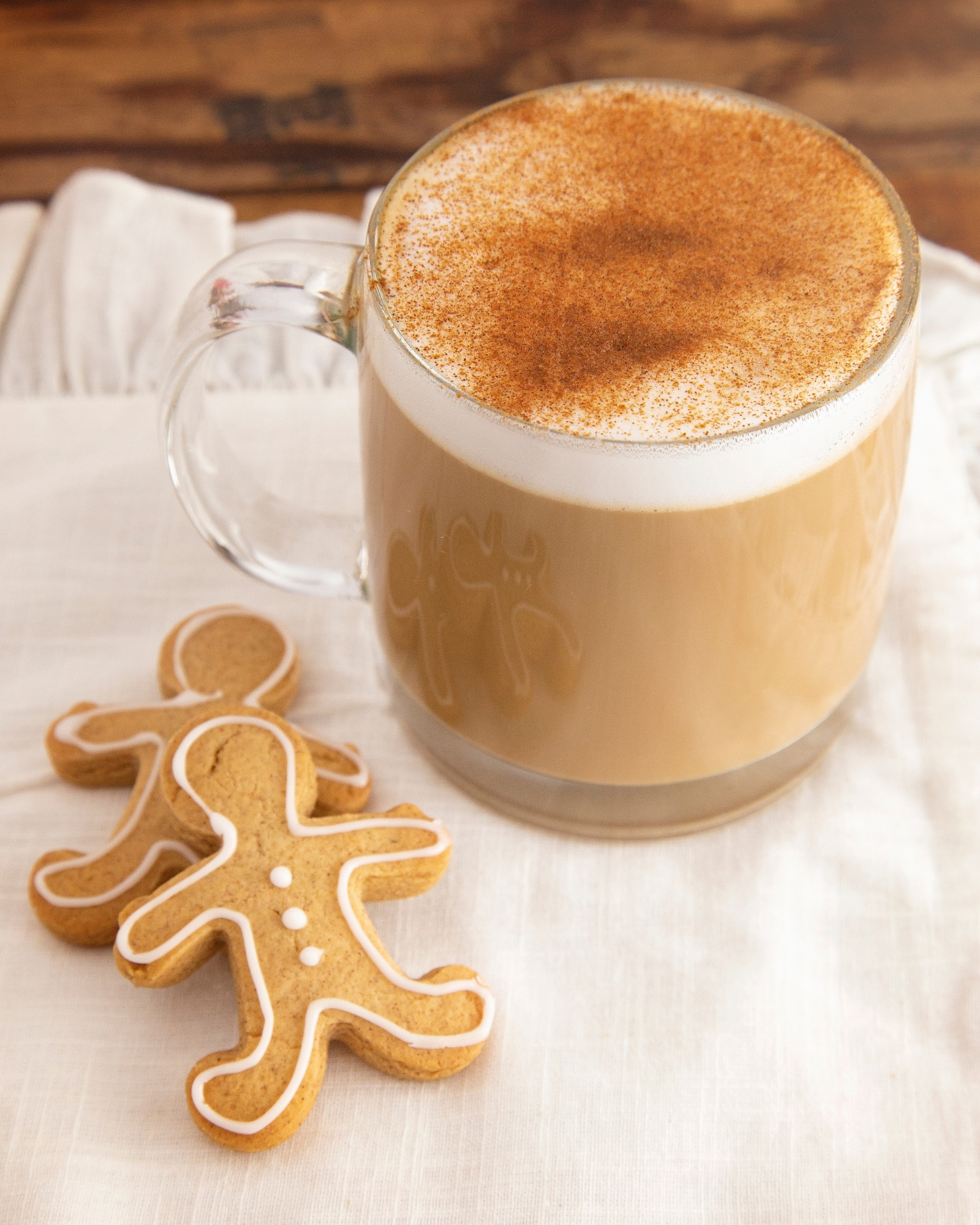 Gingerbread cookies and latte. Gingerbread Latte fragrance oil for soaps and candles. Wholesale supplier Scentivore. 