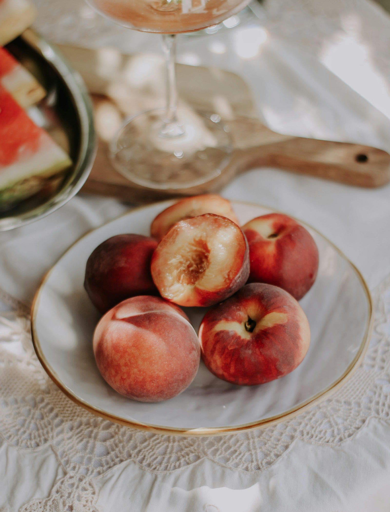 Peaches on the table. Summer Peaches & Vanilla fragrance oil Scentivore. 